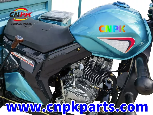 Cargo tricycle vehicle